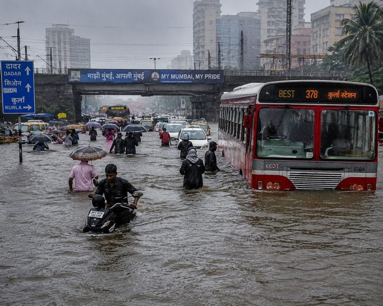 Flood relief in Mumbai