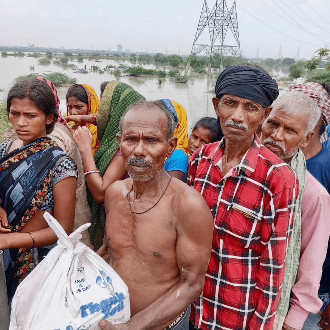 Sevartham volunteers distributing relief in Punjab floods